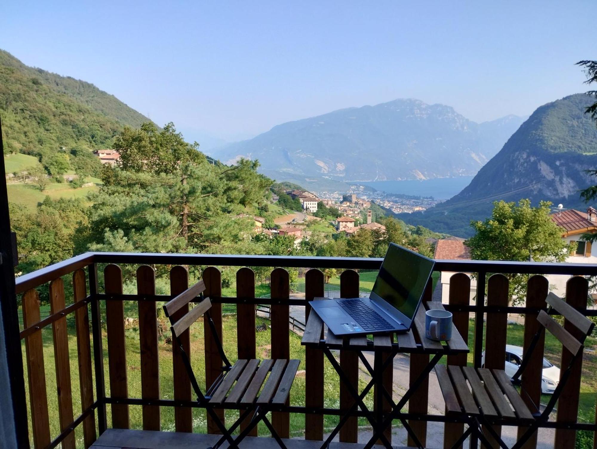 La Rustica Sul Lago Di Tenno Mansarda Exterior photo